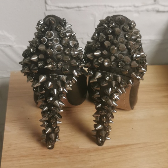 Never worn Sam Edelman's spiky black heels - Picture 2 of 4